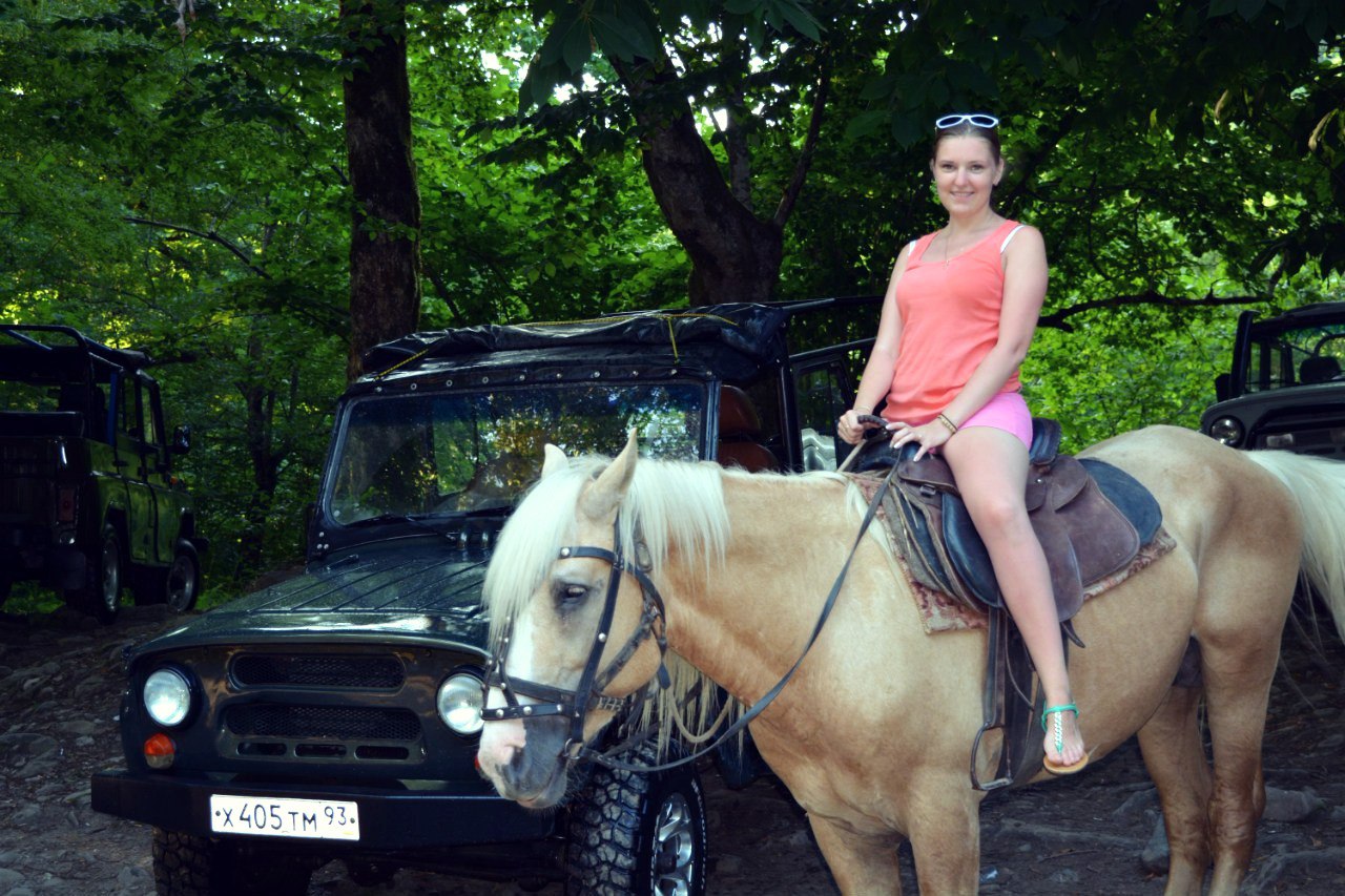 девушка на лошади